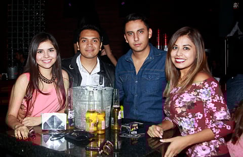 Mariana, Edgar, Roberto y Karen.