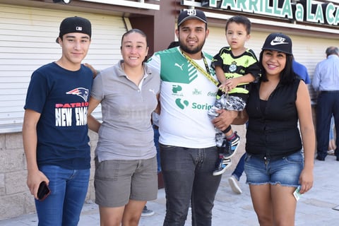 12092017 En familia.