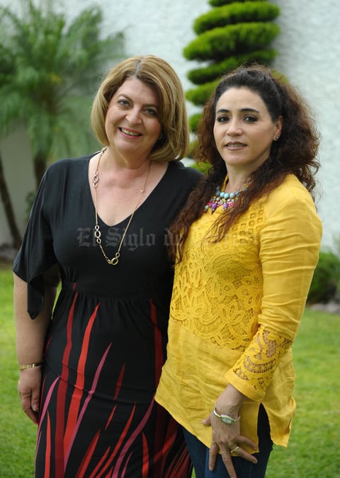 13092017 EN RECIENTE EVENTO.  Magda Corral y Carmen  Esparza.