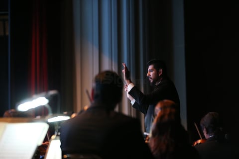 Los músicos interpretaron piezas clásicas del cine como 'La Marcha Imperial', los temas principales de la serie 'Game Of Thrones' y las cintas 'Batman', 'El señor de los anillos', 'Titanic', 'Los Siete Magníficos', 'Skyfall' y 'Piratas del Caribe', entre otras