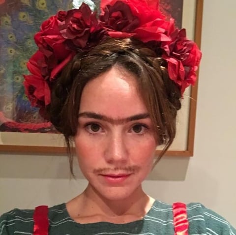 Camila Sodi se caracterizó para la ocasión.