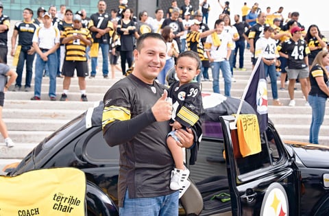 17092017 FOTO OFICIAL DE STEELERS.  Adán y Nicolás Briones.