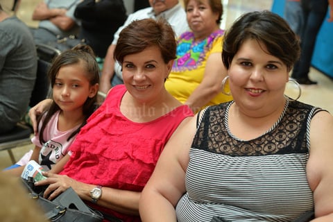 16092017 Carmen, Cristina y Ana Cris.