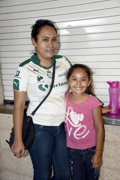 16092017 Leticia y Mariana.