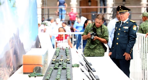 Por la variedad de las piezas empleadas, la exposición llamó la atención de ciudadanos y autoridades.