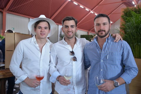 Mauricio Lozano, Jorge Cabrera y Adrián Treviño
