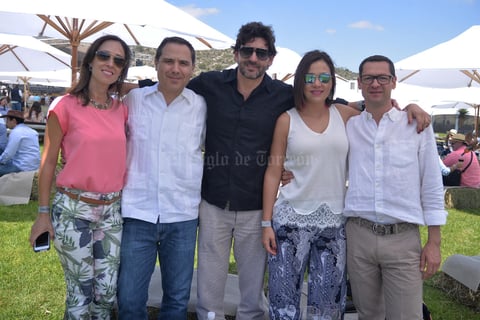 Susy,, Gabriel, Carlos, Víctor y Cristy