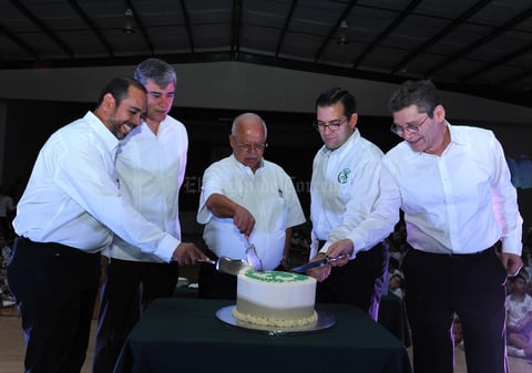 Armando Mercado, Pepe Méndez S.J., Luis Manrrique S.J., Roberto Padilla S.J. y Pepe Magaña S.J.