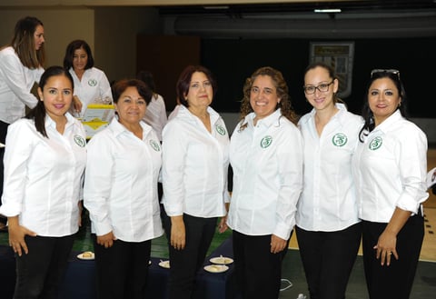 Betty Álvarez, Lupíta Salazar, Coco Zamarrón, Claudia Ramón, Paola Frigolet y Maty Reyes