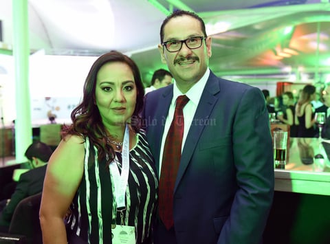 Karla Chiw y Enrique Chapa