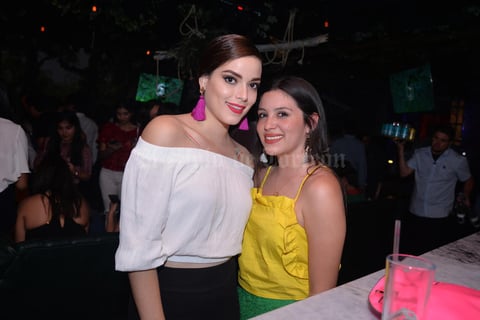 22092017 Nadia y Érika.