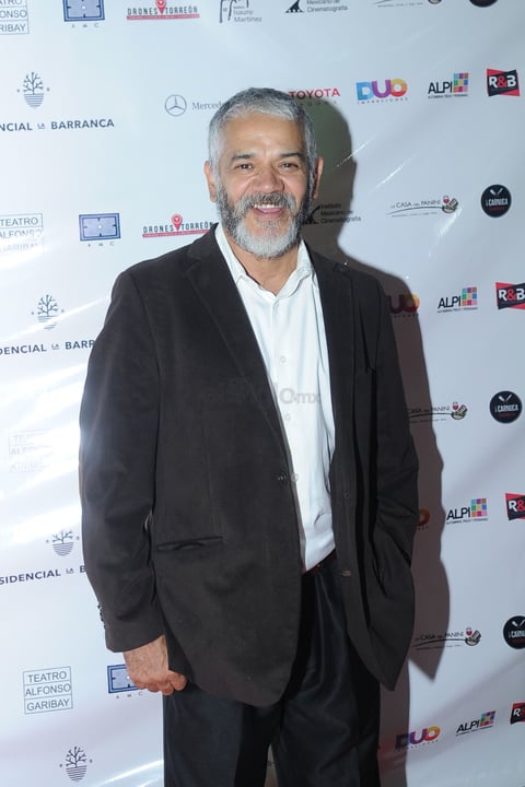 Mario Zaragoza acudió al evento en el Teatro Isauro Martínez.
