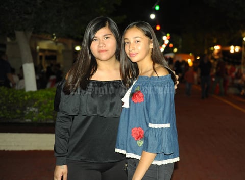 25092017 AMIGAS.  María Fernanda y Luciana.