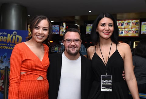Erick Sotomayor Ruiz
 FENACINE.
Miriam,Paco y Leslie.