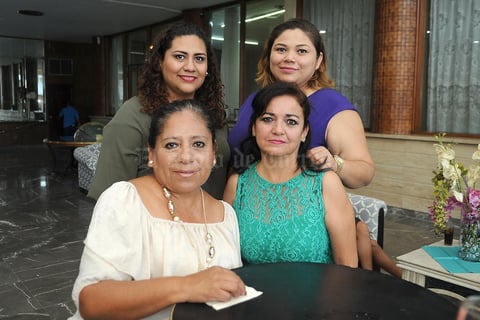 27092017 Ana Laura y Rosa de Lourdes.
