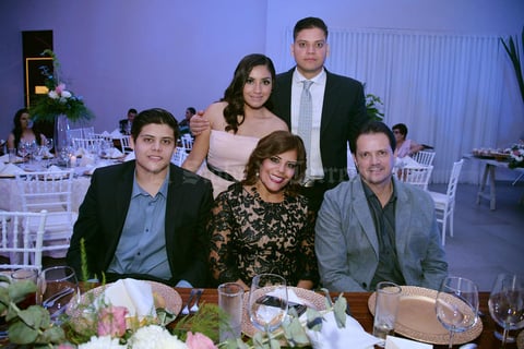 27092017 CELEBRACIóN DE CUMPLEAñOS.  Miguel, Alejandra, Ángel, Martha y Miguel.