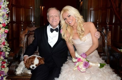 Pero las cosas con Conrad no fueron del todo bien y ambos se separaron a fines de los años 90. El divorcio se oficializó en 2010.
 Su última esposa fue Crystal Harris, 61 años menor.