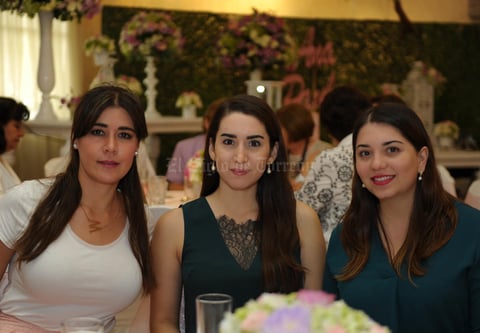Martha, Mariel y Natalia