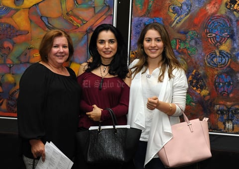 María Luisa, Mónica y Victoria