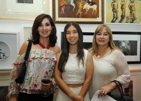 Mónica, Maluli y Lourdes