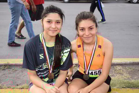 30092017 CORREDORAS.  Mariana y Gisela.