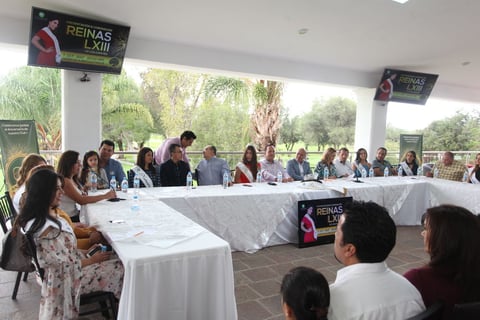 Presentan candidatas a reina del Club Campestre Durango
