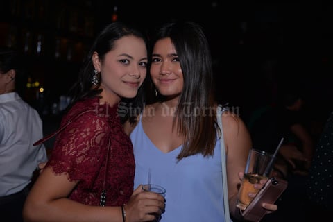 06102017 MUY GUAPAS.  Janeth y Mireya.