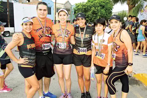 08102017 PARTICIPAN EN CARRERA ATLéTICA.  Club de corredores Bengalas.