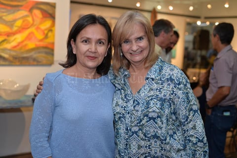 11102017 Alma y Bárbara.