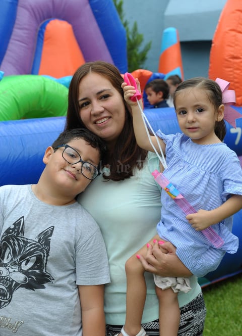 Marcelo, María e Isabela