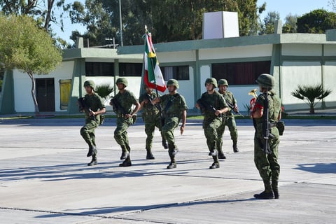 Realizaron los honores correspondientes al evento.
