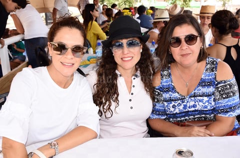 15102017 Nadia, Nayla y Nancy.