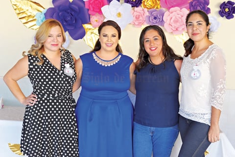 23102017 DESPIDEN SU SOLTERíA.  Karina Sánchez en compañía de Lucy, Maribel y Sara.