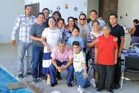 22102017 Familias paterna y materna de Enrique.