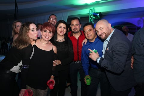 Reviven 'Décadas' en el Club Campestre de Durango