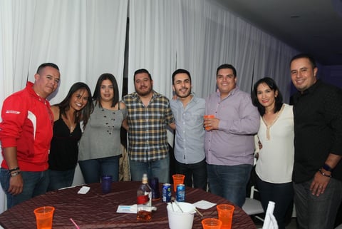 Reviven 'Décadas' en el Club Campestre de Durango