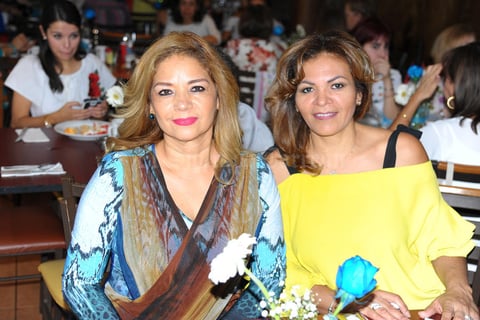 25102017 RECIENTE EVENTO SOCIAL.  Lupita y Rosy.