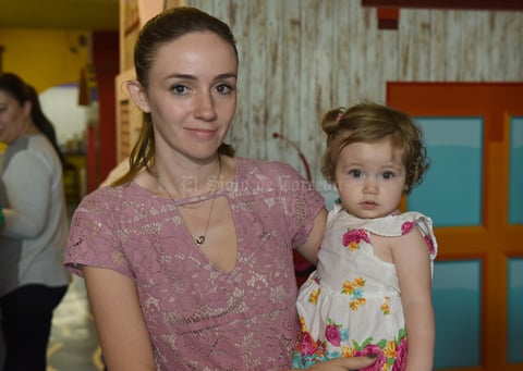 Luisa y Maria.