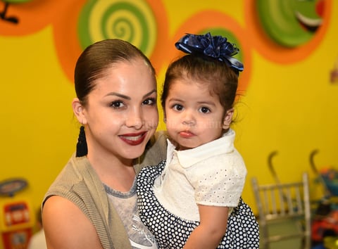 Sandra y Luciana.
