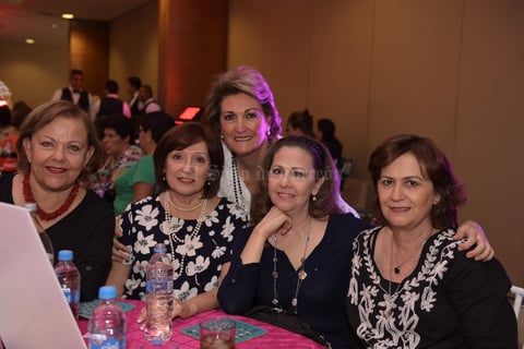 Lourdes,Tere,LetyPaz y Chelito.