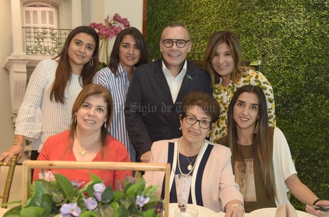 Asistentes a la presentación.