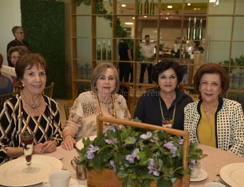 Connie, Maru, Chacha y Bertha.
