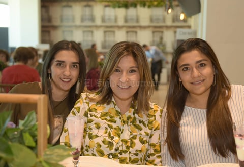 Danaí, Lupita y Daniela.