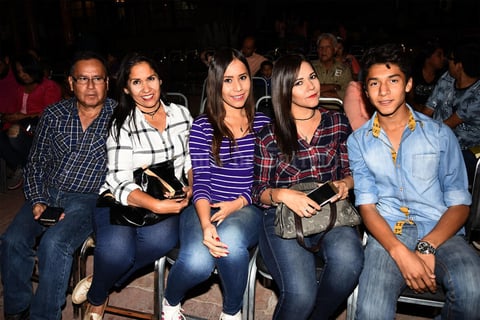 31102017 Jorge, Ileana, Mariana, Lourdes y Jorge.