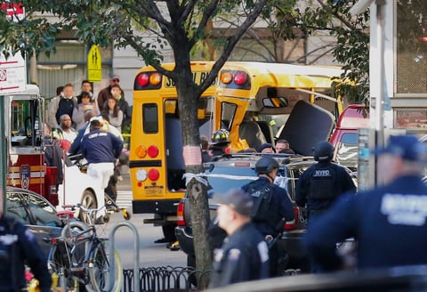Las autoridades de Nueva York calificaron hoy como un "cobarde acto de terrorismo" el atropello múltiple que se registró en el centro de la citada ciudad y que causó ocho muertos y un número no determinado de heridos.