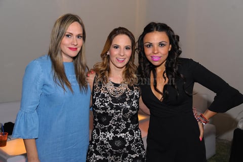03112017 FIESTA DE CUMPLE.  Valeria Muñoz acompañada por Pilar y Olga.