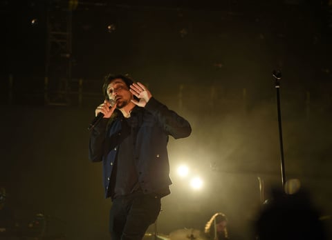 Arrullo de estrellas, Babilonia y Nada fueron otras de las canciones con las que que Zoé se ganó, una vez más, el reconocimiento de sus fans de la Comarca.