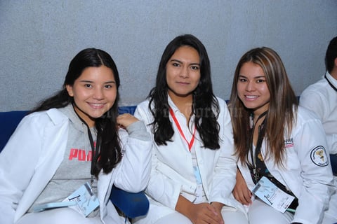 04112017 Mariel, Jen y Abril.
