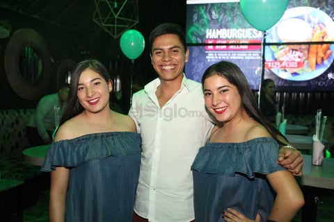 Alejandra, Kevin y Andrea.
