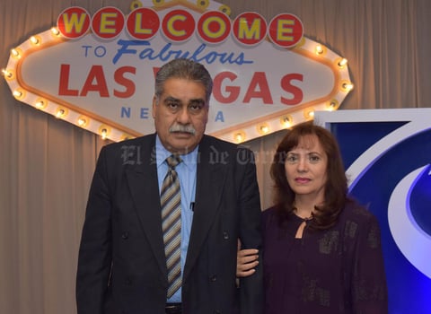 06112017 EN RECIENTE FESTEJO.  José Antonio y Susana Candelas.